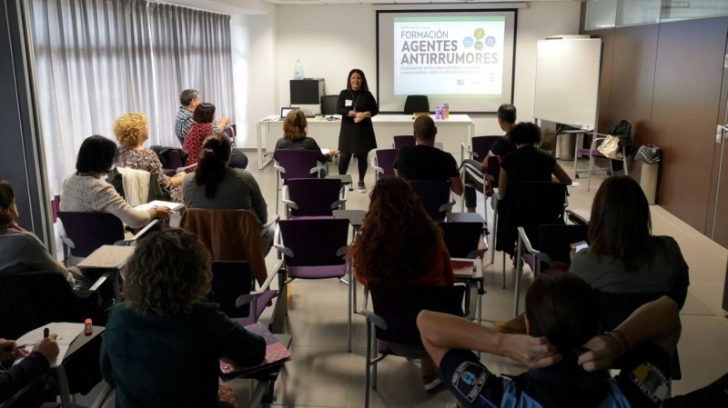 Santa Luc�a forma agentes antirumores a trav�s del proyecto municipal Camino