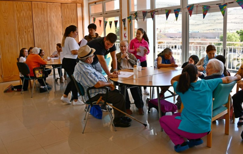 El IES Arguinegu�n premiado por su proyecto de estimulaci�n cognitiva y acompa�amiento a los mayores de Mog�n