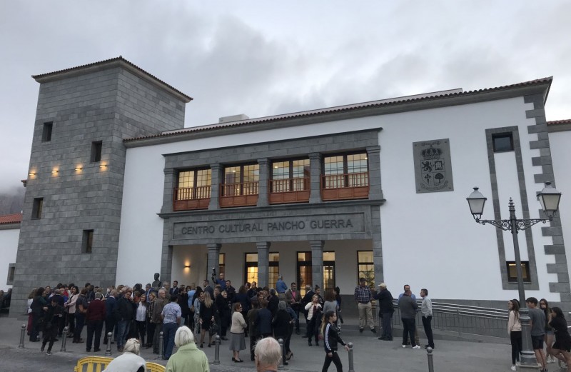 El Centro Cultural Pancho Guerra abre como referente arquitect�nico de las median�as
