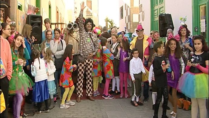 Ag�imes convoca el Concurso del Cartel del Carnaval 2019