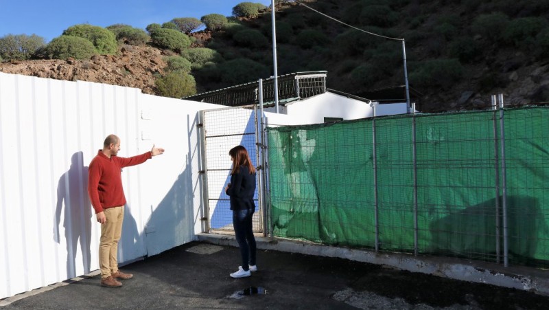 Mog�n a la cabeza en el control  municipal de animales abandonados