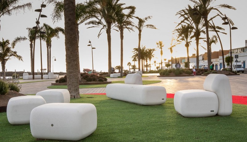 Castillo del Romeral gana  una nueva plaza p�blica junto a sus piscinas naturales