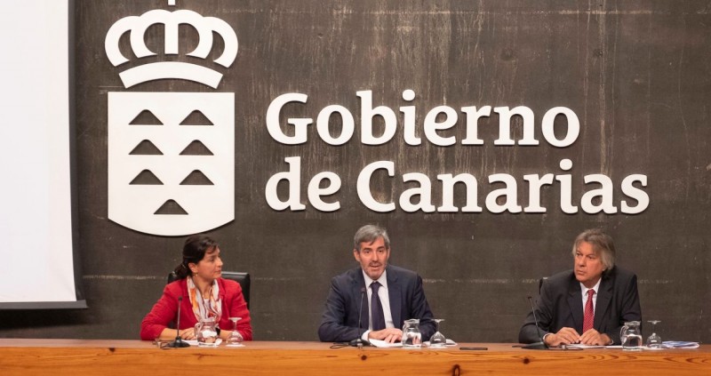 Fernando Clavijo afirma que el Nuevo Estatuto, �conseguir� una Canarias m�s unida, pr�spera, justa y democr�tica�