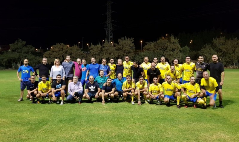 La Polic�a Nacional se impone 5 � 3 a la Polic�a Local en el tradicional partido de f�tbol festejando a la patrona