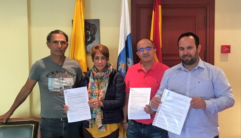 Mog�n destina 14.000 euros a las cofrad�as de pescadores del municipio para formaci�n