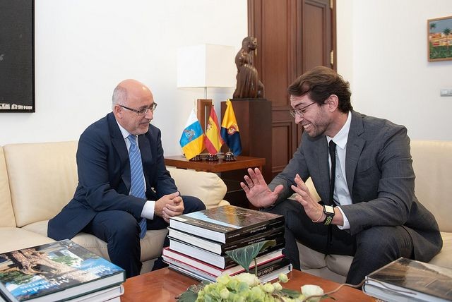 El Cabildo y la ZEC se comprometen a trabajar de la mano para captar inversiones