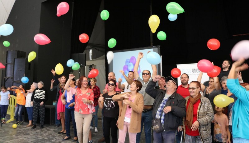 El III Encuentro de Colectivos de Mog�n concentra a m�s de 700 personas