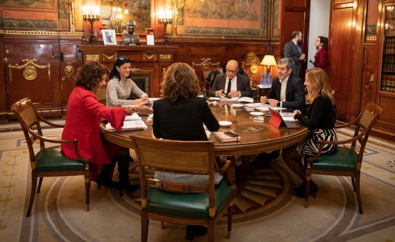 Fernando Clavijo: �No permitir� que se vulneren los derechos de los canarios�