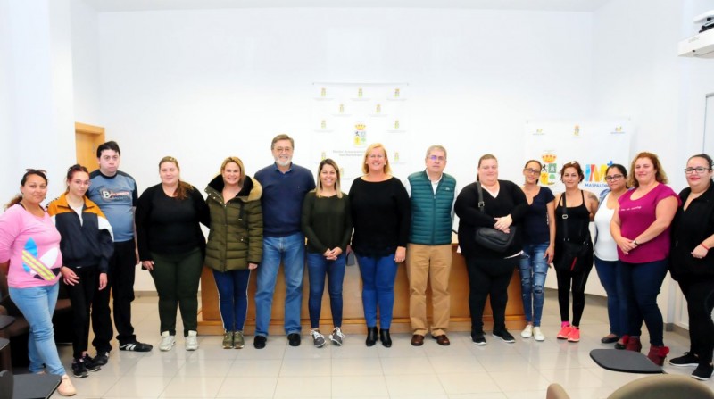 El proyecto �SBT por la empleabilidad` da salida laboral a 9 mujeres para jardiner�a  