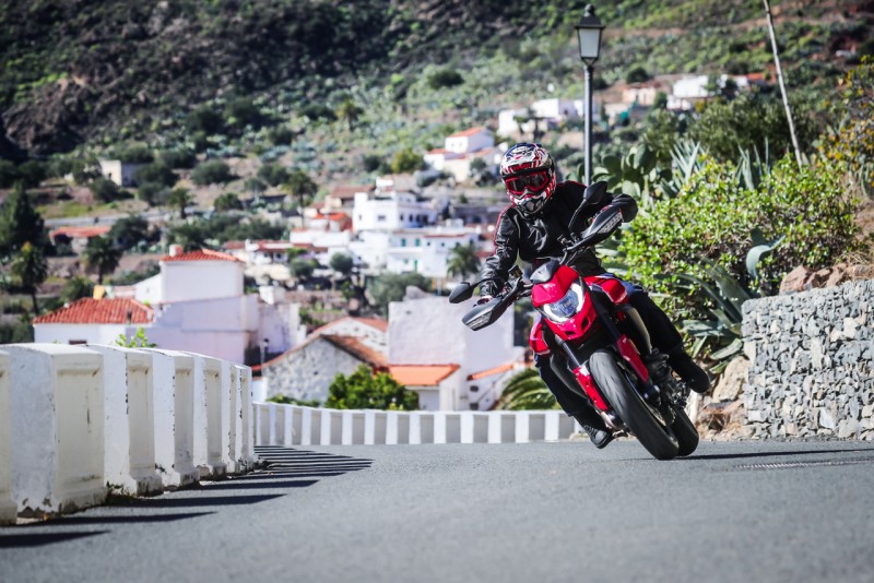 Ducati elige Gran Canaria para probar la nueva Hypermotard 950 SP 