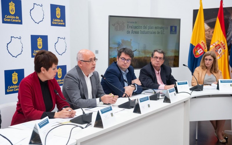 El Cabildo destina 10 millones en tres a�os a recuperar las zonas industriales