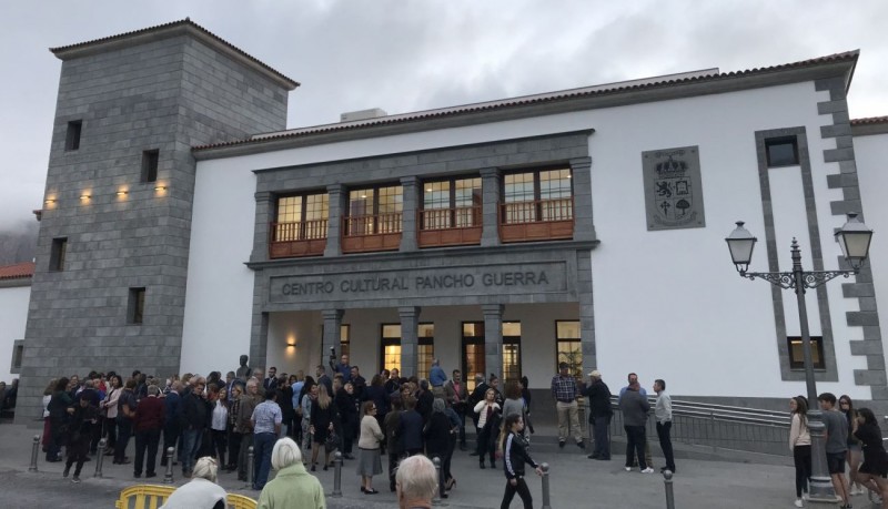 Tunte ofrece el espect�culo humor�stico costumbrista �Cu�ntamelo, pero en canario`