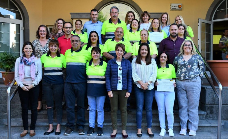 Mog�n finaliza el programa de formaci�n en limpieza viaria y edificios municipales 