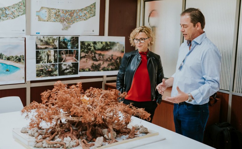 Conchi Narv�ez: �El Siam Park es el ejemplo m�s claro de la incapacidad de este alcalde�