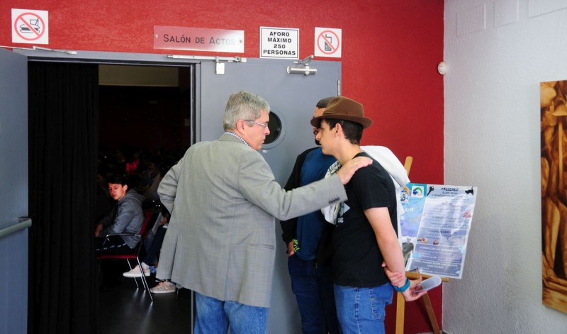 El IES El Tablero expone tecnolog�a de alto  nivel en el proyecto �La Ciencia en Zapatillas`