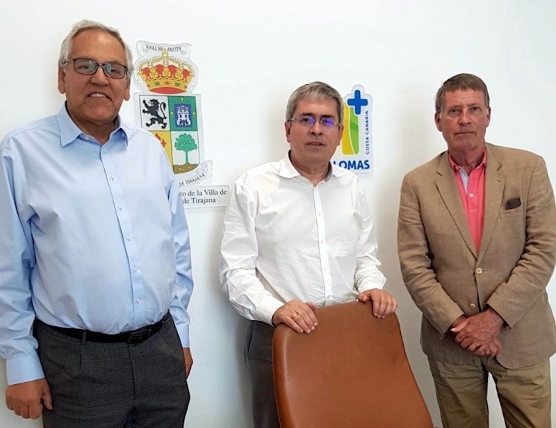 Los extrahoteleros abordan la necesidad de impulsar el Siam Park con el alcalde de San Bartolom� de Tirajana 