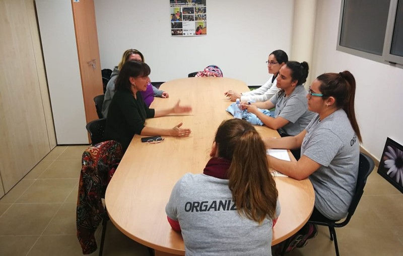 Cuatro dinamizadoras en Santa Luc�a promueven el desarrollo comunitario y la participaci�n social en los barrios