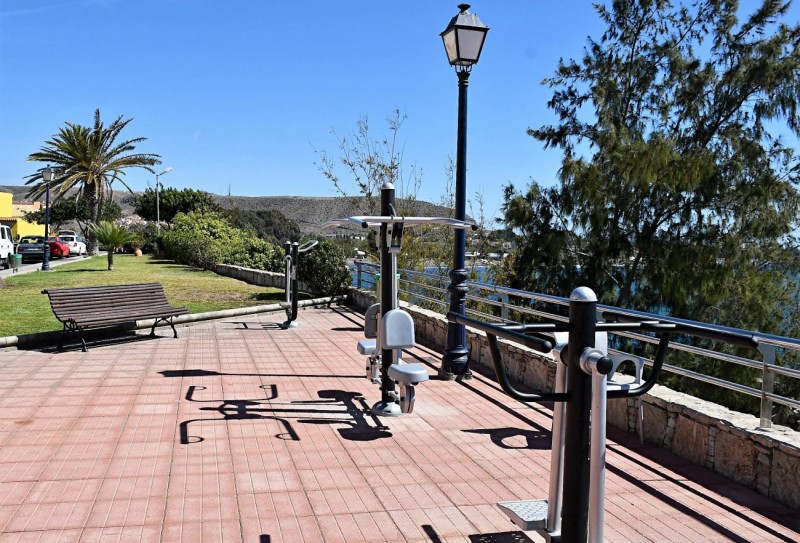 Mog�n invierte en el mobiliario de sus plazas p�blicas