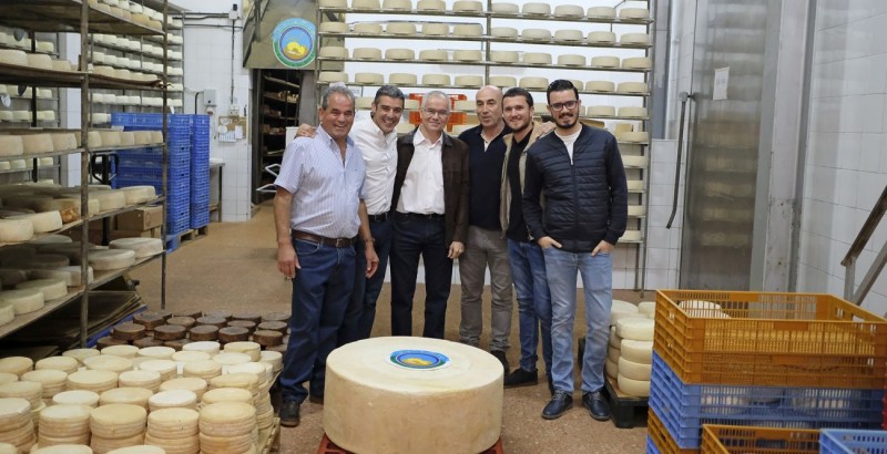 Un queso de Gran Canaria de 174 kilos, el m�s grande de Canarias y el mayor curado de Espa�a 