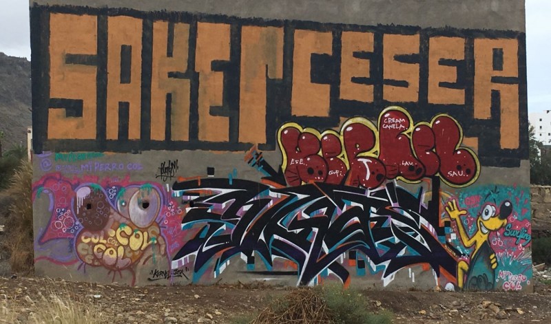 El Cabildo traslada a la Guardia Civil un informe con los casi 900 grafitis que jalonan la GC-1 y GC-2