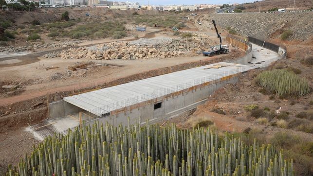 La Plataforma �El Veril est� Vivo� presenta recurso a la canalizaci�n del barranco