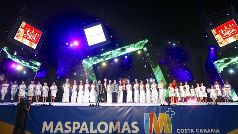 La nave del Carnaval Internacional de Maspalomas aterriza con �xito en Maspamoon