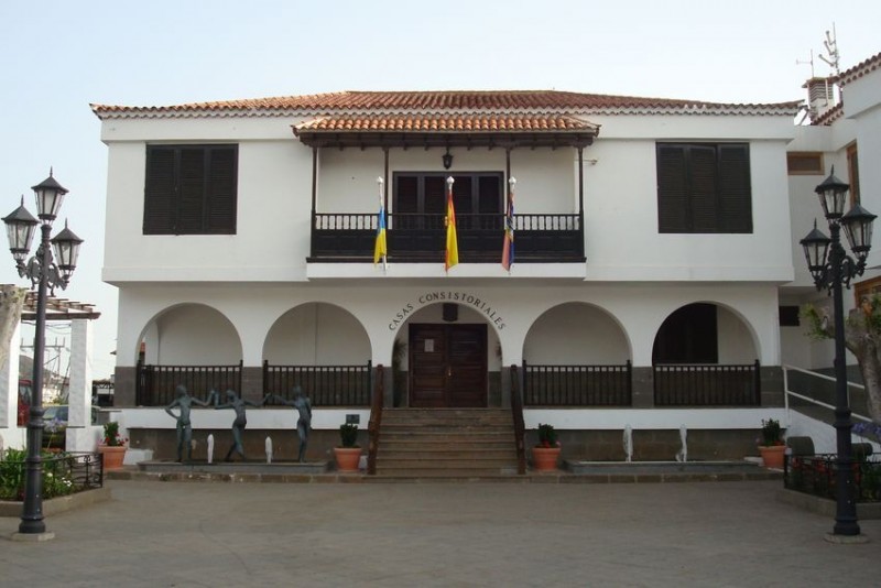 Masiva demanda del personal del Ayuntamiento de San Mateo contra el consistorio