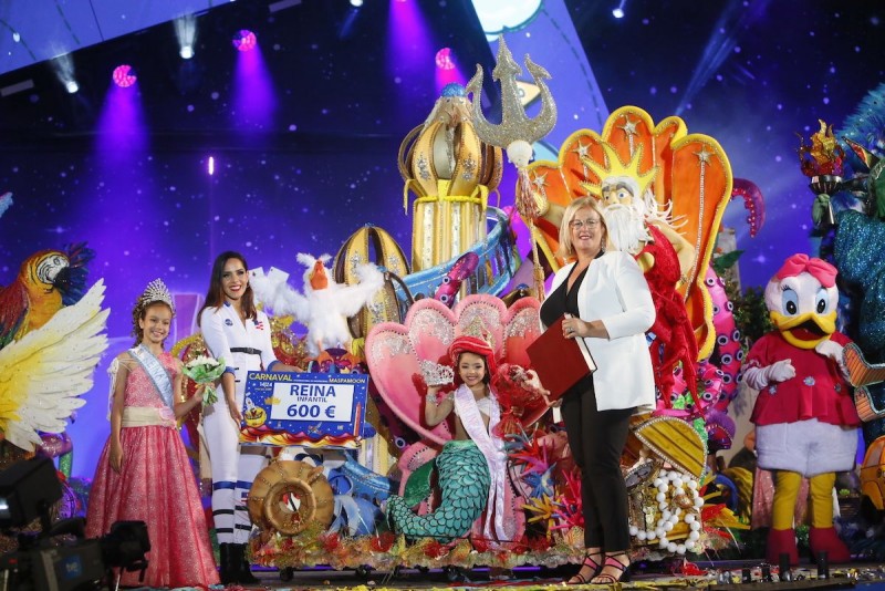 La sirenita Jennifer De Filippis, Reina Infantil del sat�lite Maspamoon