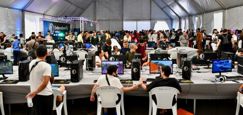 Jedis, magos, gamers, amantes del manga y del K-pop se dan cita en Arguinegu�n