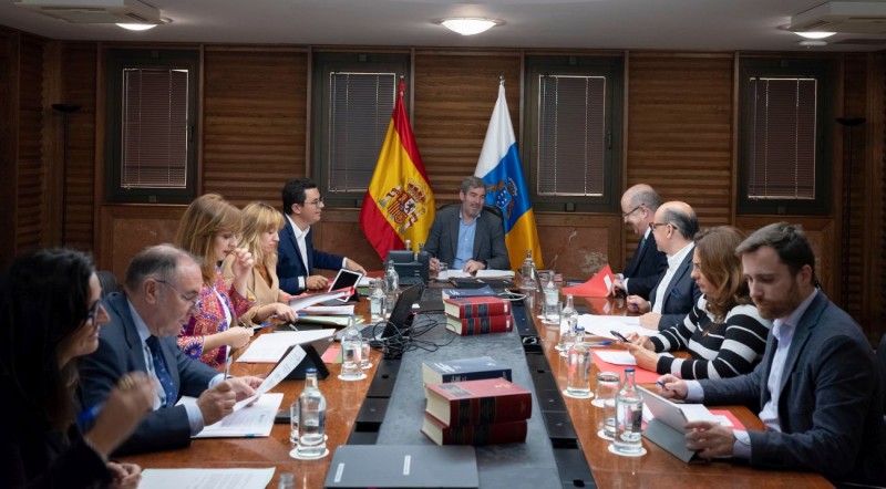 Los Ayuntamientos podr�n delegar al Gobierno la convocatoria de plazas de Polic�a Local 