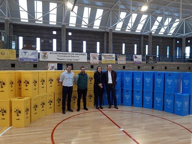 Ag�imes instala contenedores de separaci�n selectiva en las instalaciones deportivas
