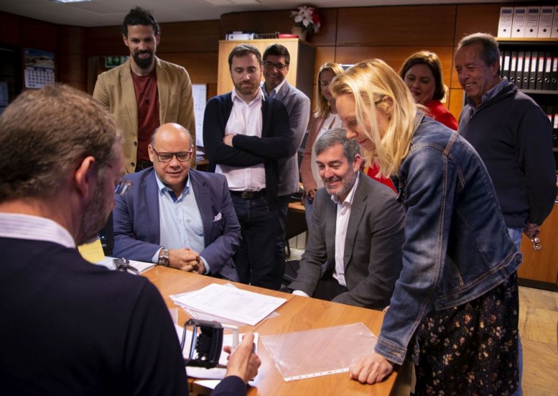 Fernando Clavijo presenta la lista de CC-PNC al Parlamento de Canarias de Islas iguales