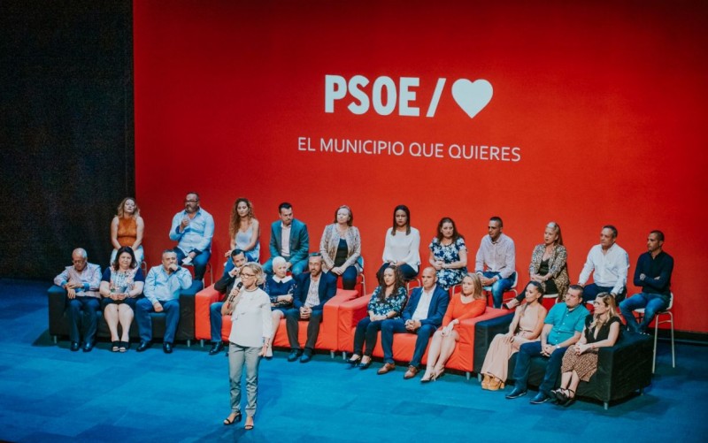 Conchi Narv�ez llena el Auditorio de ExpoMeloneras en la presentaci�n de su candidatura