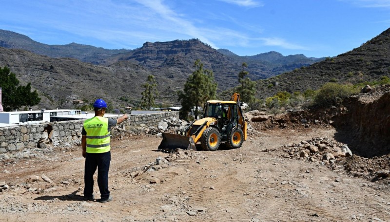 Mog�n inicia las obras de ampliaci�n del cementerio 