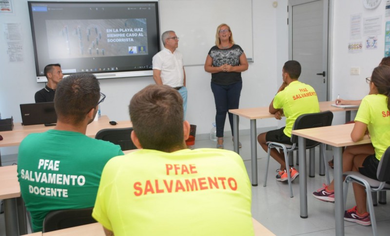 Europa premia los servicios de socorrismo que San Bartolom� de Tirajana ofrece en sus playas