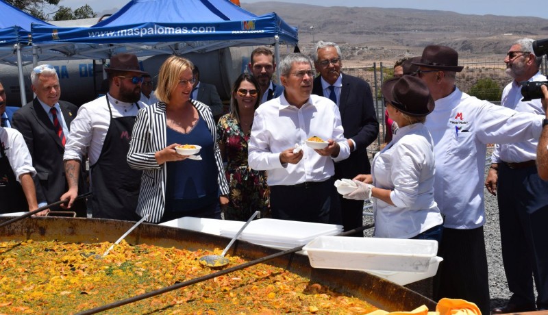 El Tablero brinda con 5.000 raciones de paella a los fieles de la Sant�sima Trinidad 