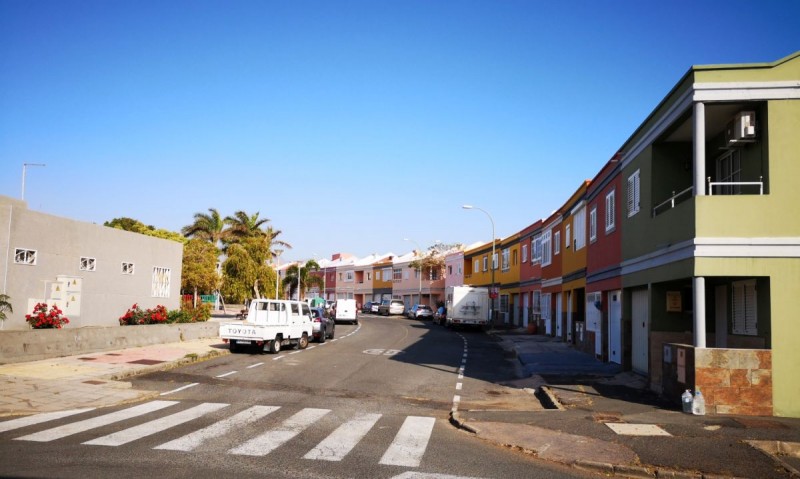 Santa Luc�a ha sacado a licitaci�n el cambio del asfalto y aceras de Majadaciega 