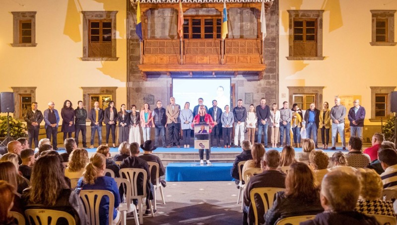 Elena �lamo recuerda en Tunte los or�genes  de Agrupaci�n de Vecinos