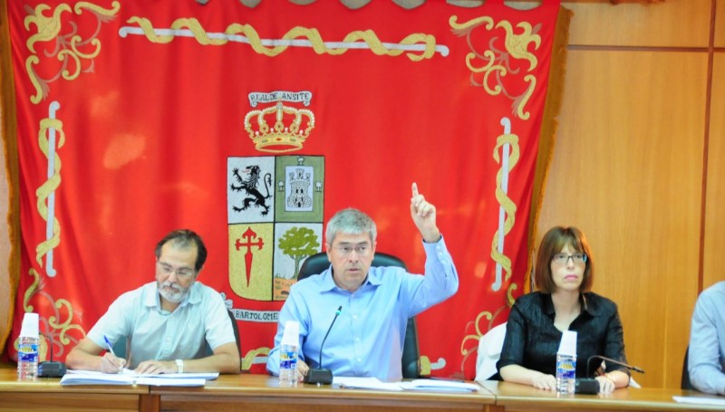 Tirajana ampliar� la digitalizaci�n de los archivos parroquiales