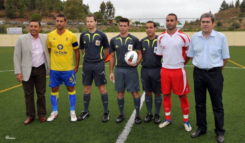 La U.D. Las Palmas y una selecci�n  del municipio juegan este domingo en Tunte  
