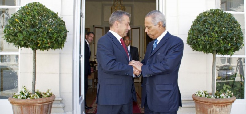 Rivero impulsa en Francia una acci�n conjunta para mejorar las pol�ticas de empleo que reciben la RUP