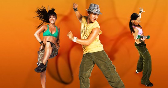 El Ayuntamiento organiza clases gratuitas de Zumba  en la playa de El Ingl�s  