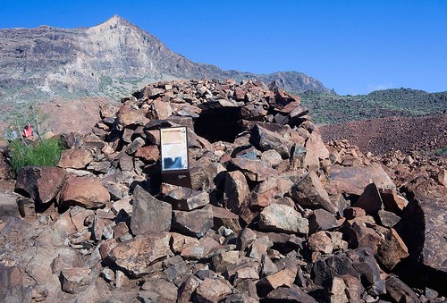 El Cabildo y el Ayuntamiento quieren cerrar el convenio de gesti�n de la Necr�polis de Arteara