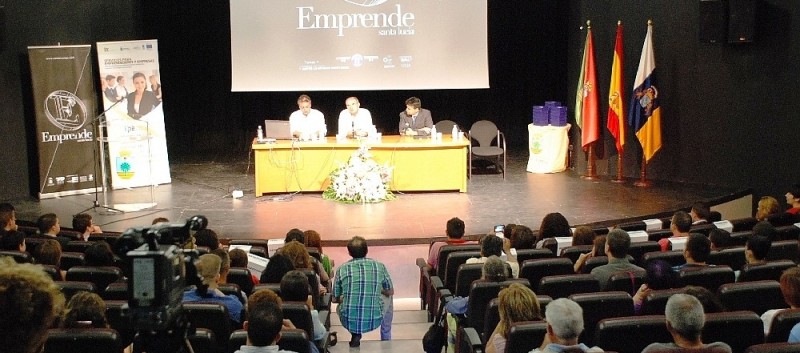 Emprende Santa Luc�a asesora a m�s de 300 personas en sus nuevos proyectos empresariales