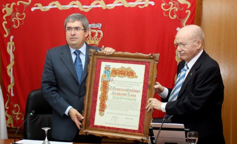 Ara�a del Toro Hijo Predilecto de la Villa de San Bartolom� de Tirajana