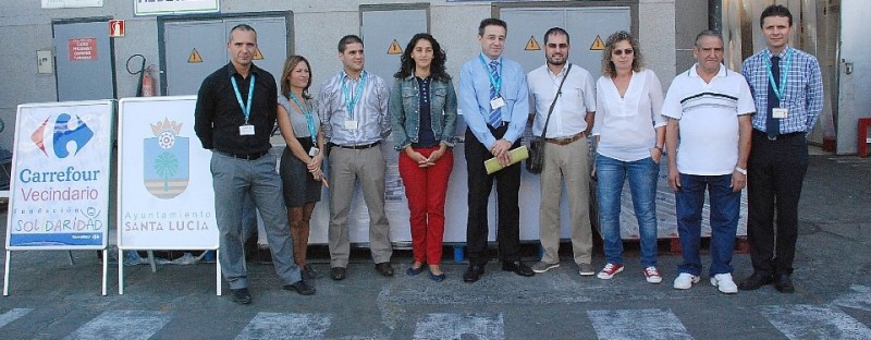 La Comisi�n de San Rafael entrega a C�ritas 3.400 kilos de alimentos donados por  Carrefour