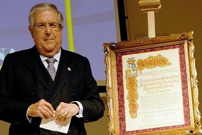 Medalla al M�rito Tur�stico a Alejandro del Castillo conde de la Vega Grande de Guadalupe