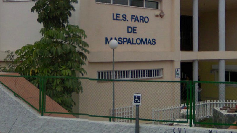 Canarias responde con un paro casi total en la educaci�n p�blica en la huelga general