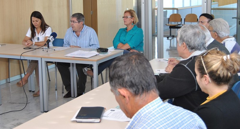 El Ayuntamiento planifica  con los colectivos sociales