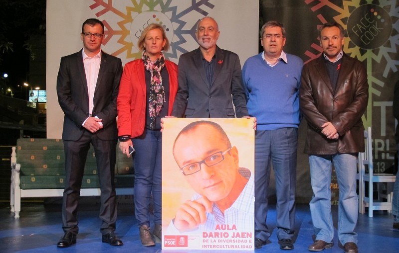 El PSOE  califica de vergonzosa la aparici�n de Marco Aurelio P�rez en el acto del D�a Internacional contra el VIH-Sida